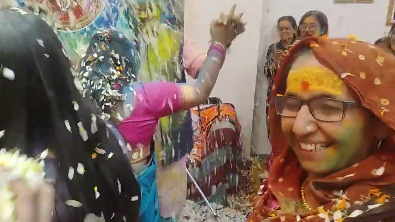 Happy Holi Happy Holi barsane ki Radha Rani
