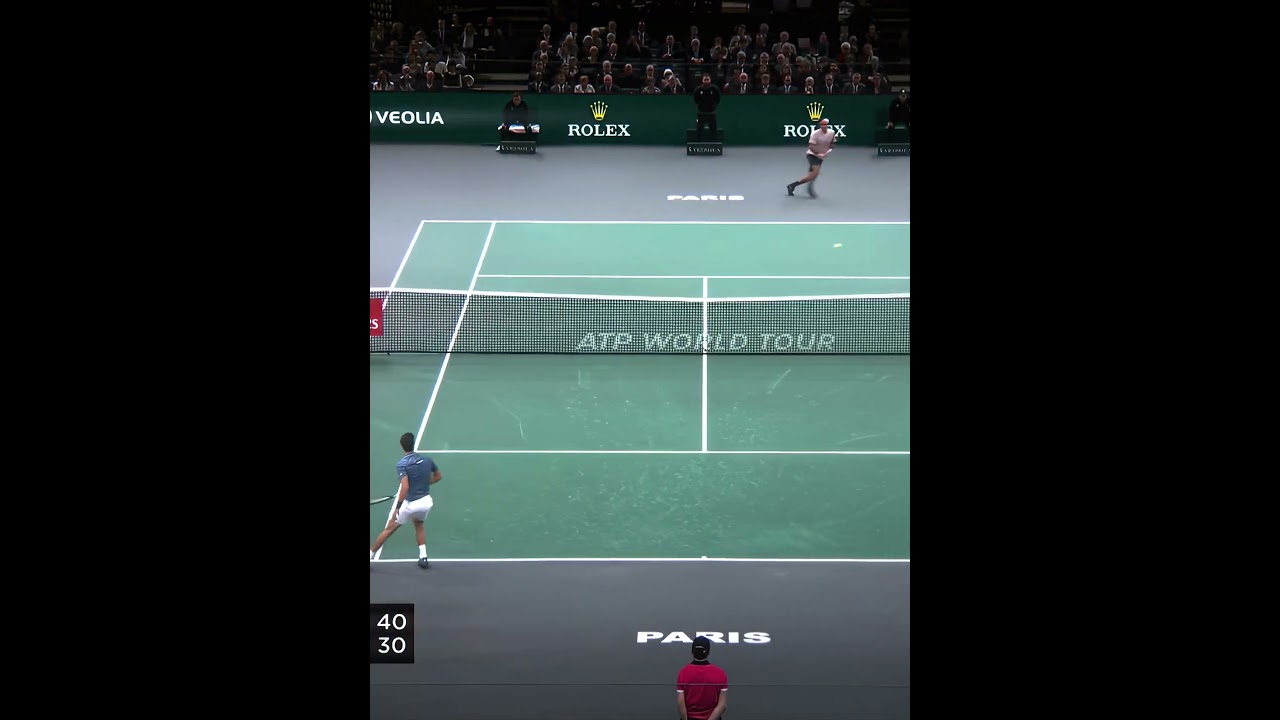 Djokovic couldn't believe Federer's return 👀😱