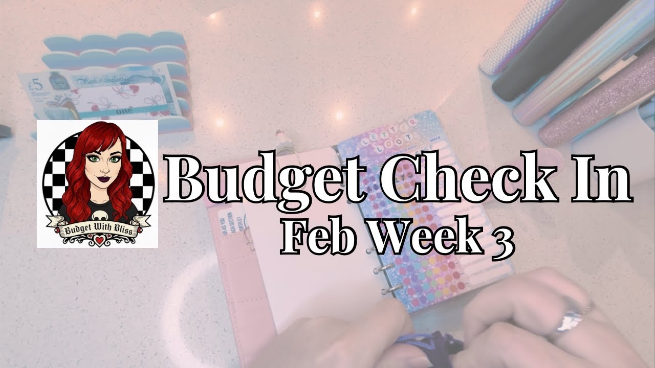 Checking in on this weeks spending, and reallocating any left over money to savings challenges 💖