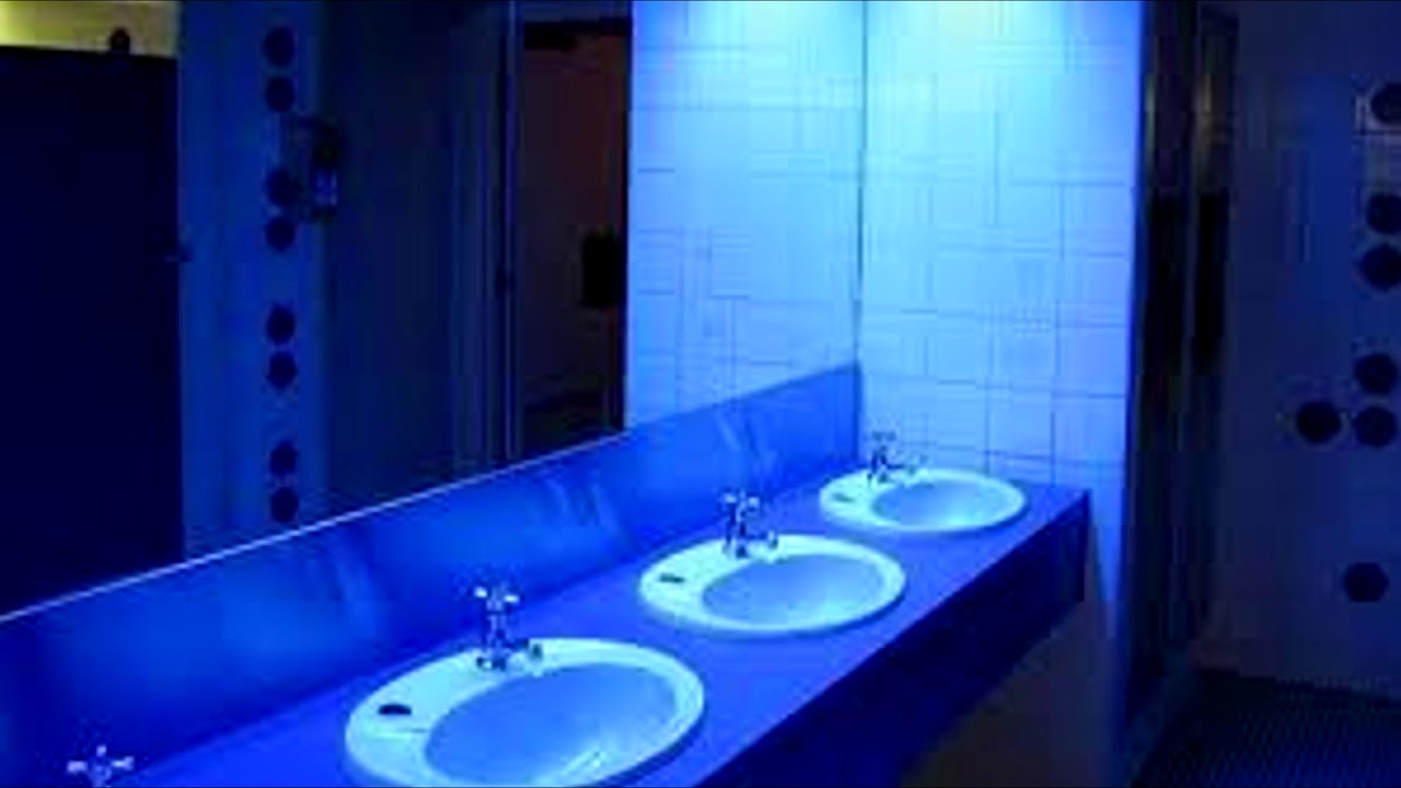 hot (remix) by young thug but you are in the bathroom at a party