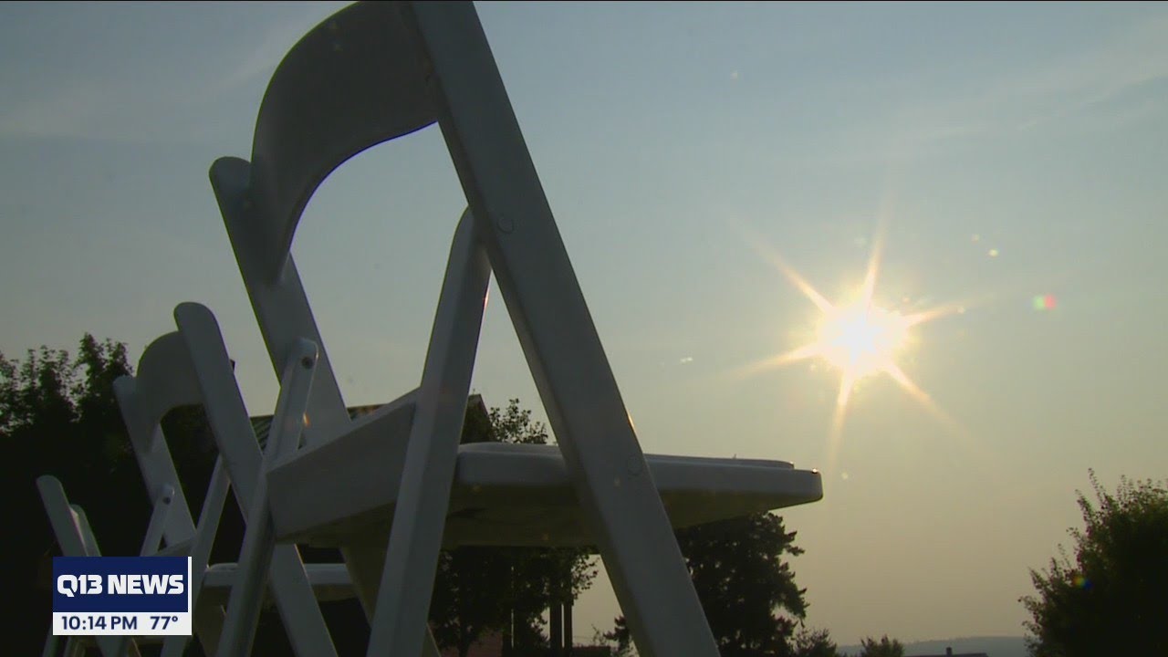 Smoke threatens couple's big day