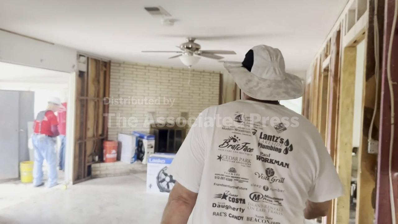 Volunteers bring hope to Kerrville after catastrophic Texas floods