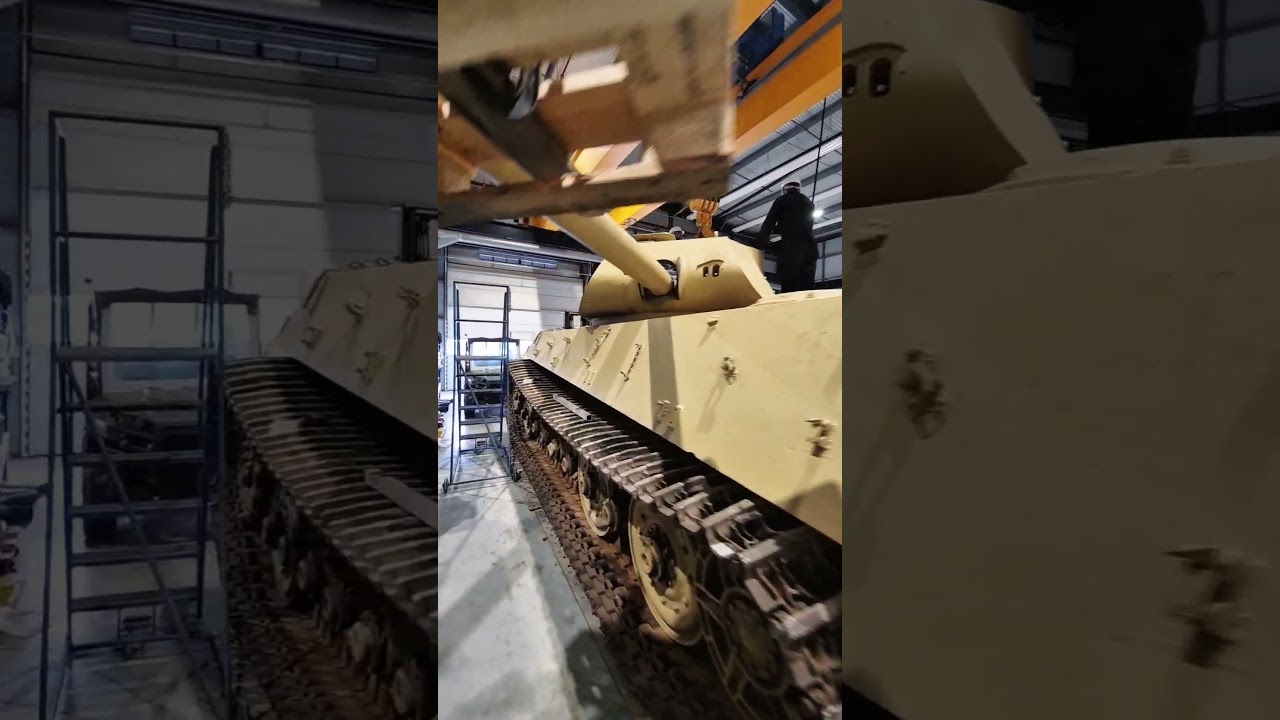 Getting that 88mm gun out was no easy task! #thetankmuseum #kingtiger #ktv2 #helldivers2