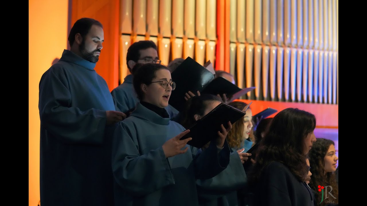 Correi, pastorinhos | Ensemble STA & Coro dos Pequenos Cantores de STA