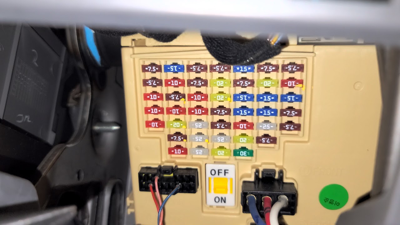 2013 Hyundai Elantra Radio Fuses