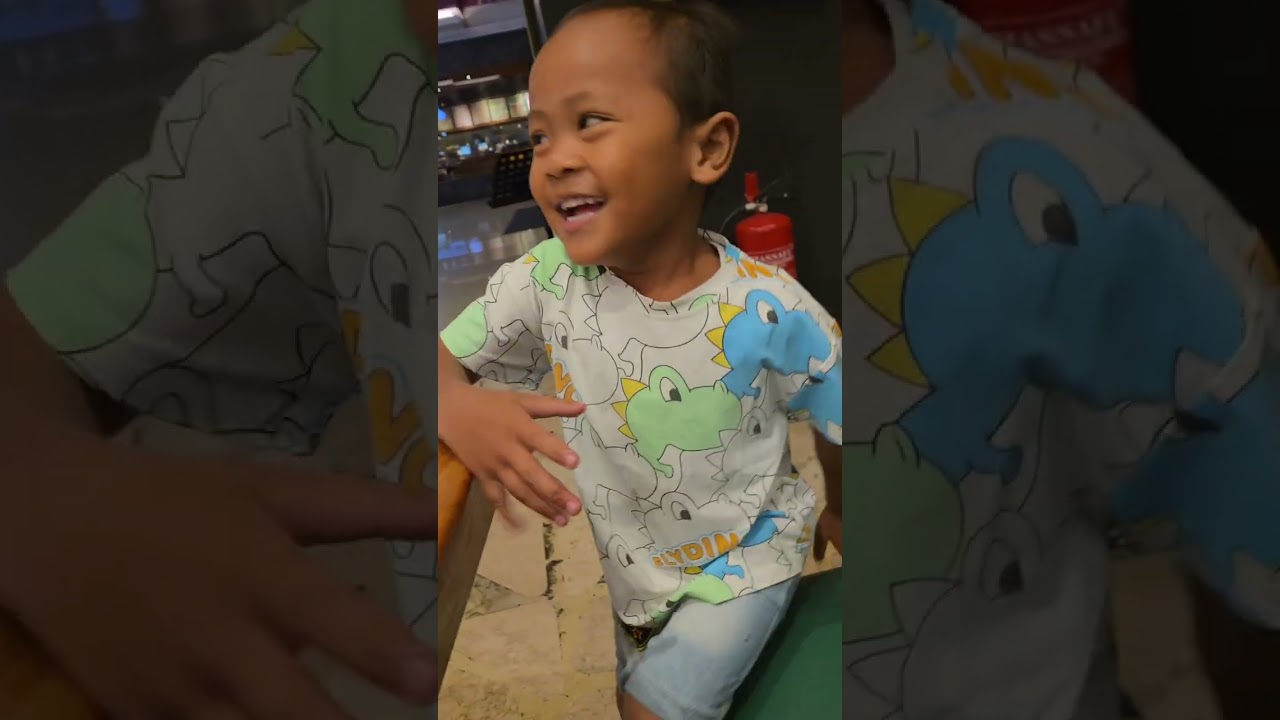 Makan malam bersama keluarga