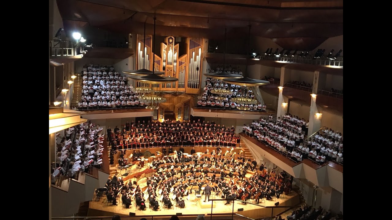 POMPA  Y CIRCUNSTANCIA. Edward Elgar.