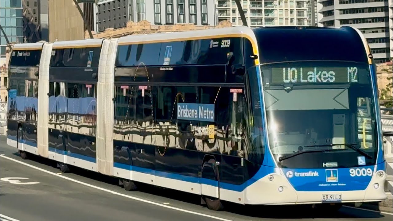 New Triple Bendy & Original Bendy buses video at Brisbane Queensland #busspotting 