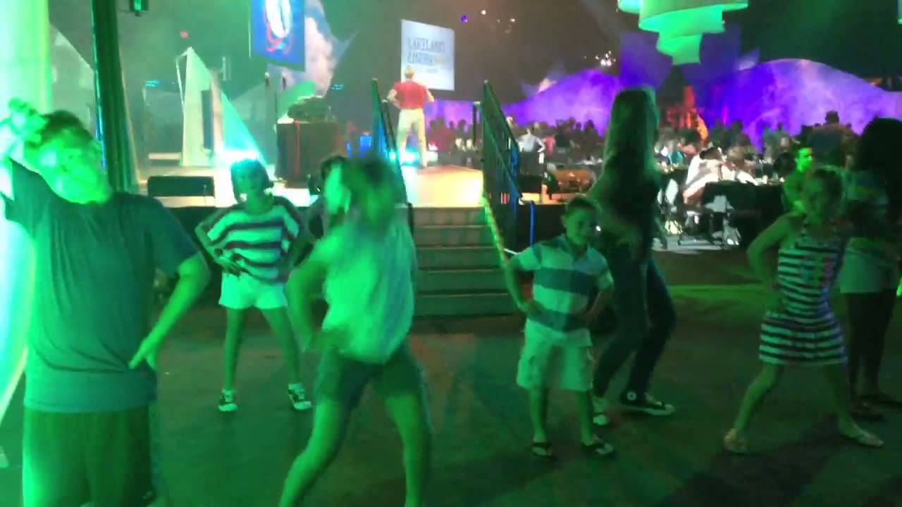 Macarena at Epcot convention2013 FAC