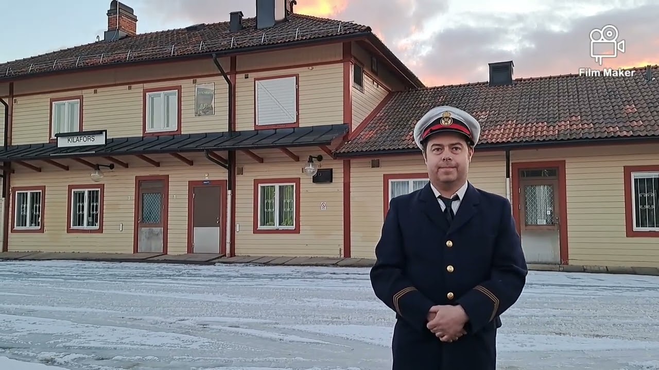 Uniformen - och en skröna om tågklarerartvillingarna i Röstbo och Kilafors