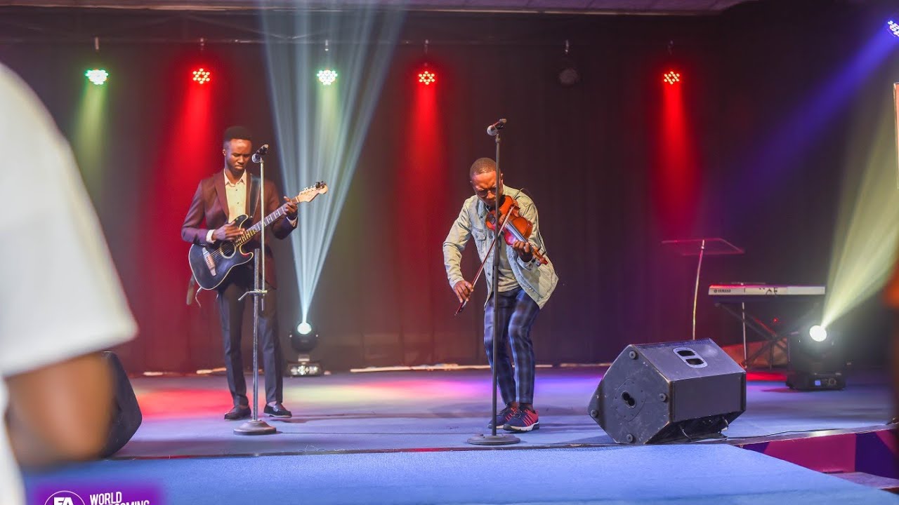 Ade - The Violinist | Live Performance @ The Sound Concert FA'22