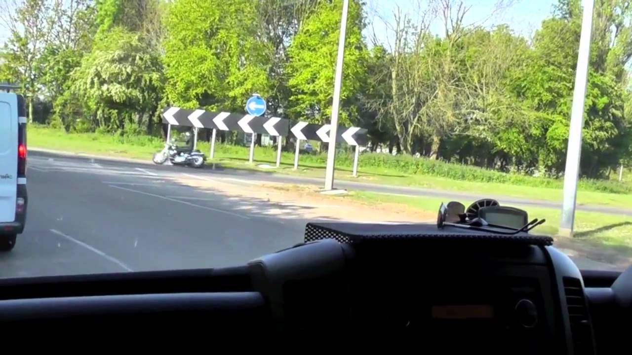 Mercedes Sprinter - Crosses The Humber Bridge