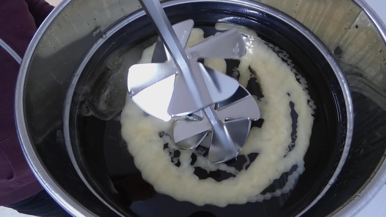 Making creamed honey and filling the jars