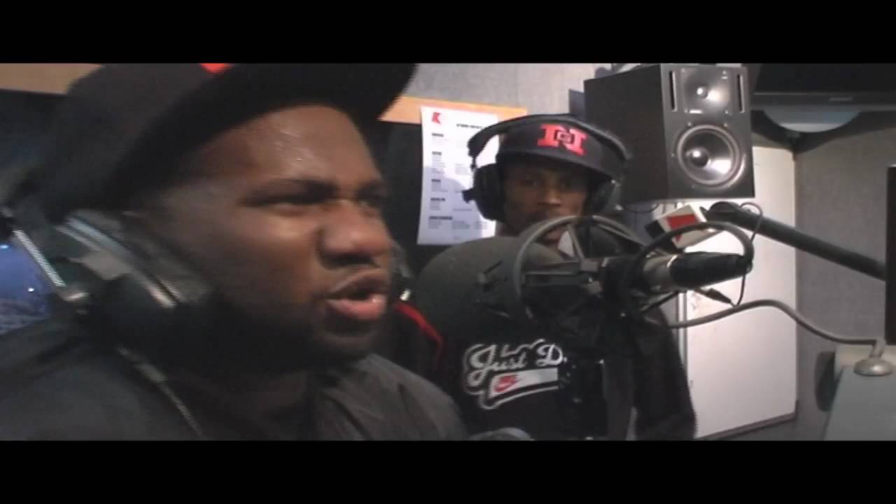 Newham Generals bars on the Logan Sama show: 02/03/09 Part 3/3 (HD)