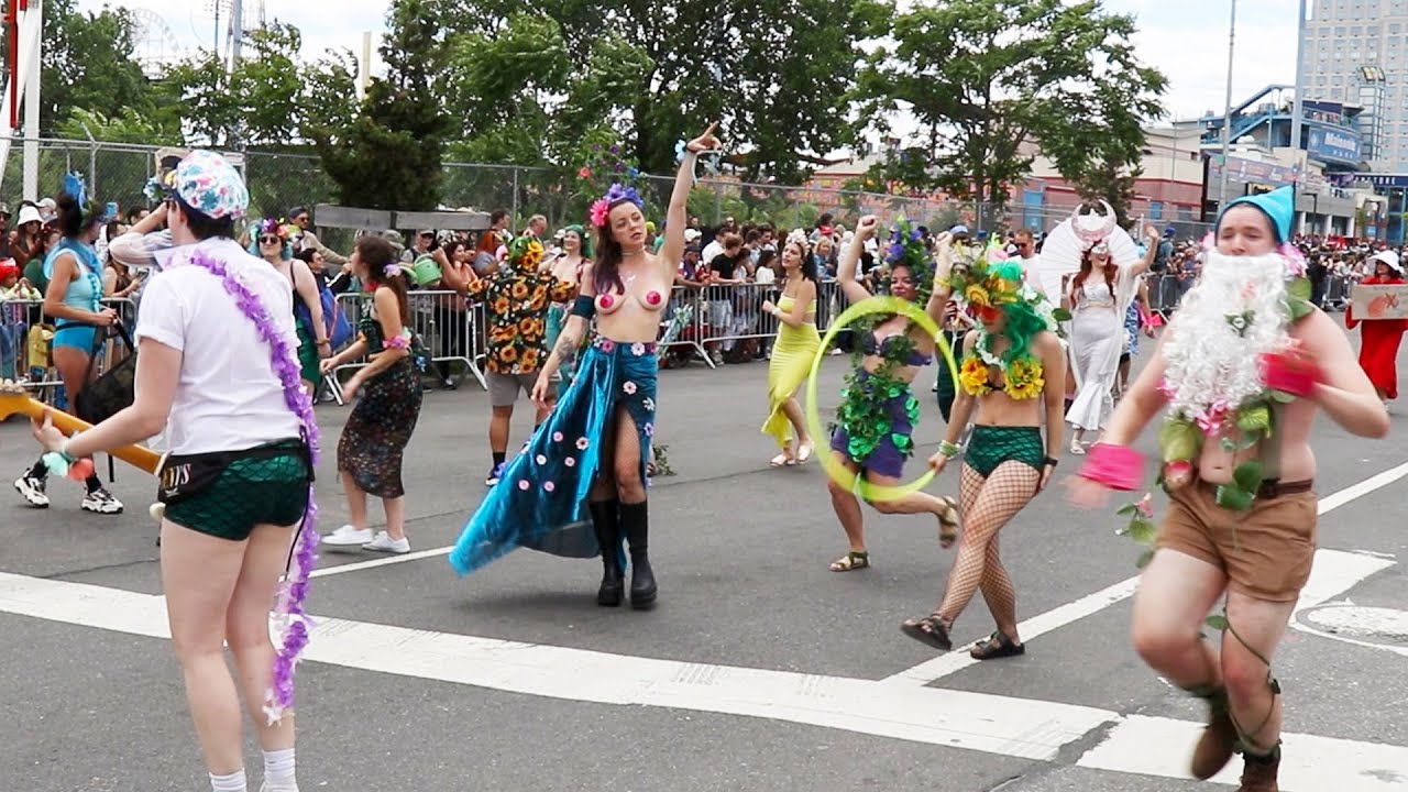 2022 Coney Island Mermaid Parade, New York