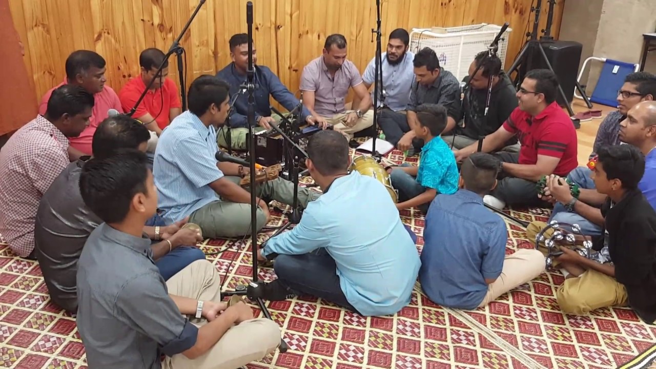 Neil playing for OM KAAR RAMAYAN FAAG MANDALI in Melbourne