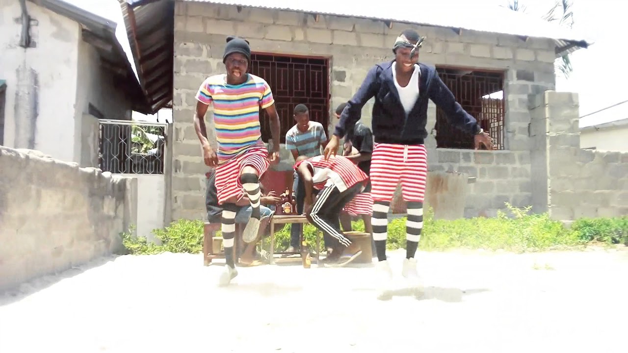 SHiiKANE-Oga Police Dance by Samyteo & Young_kiss_d