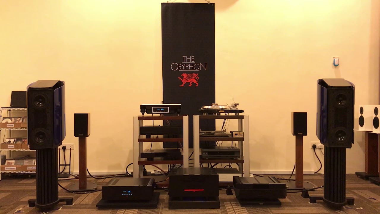 Gryphon Essence pre and power with Gryphon Ethos CDP and Gryphon Mojo S - AC/DC