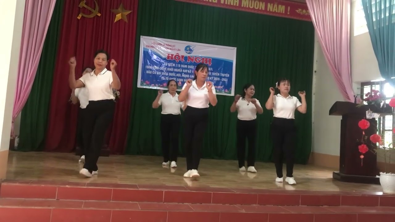 Clbdv thôn đồng lân với bài ( bướm say rượu ) 
