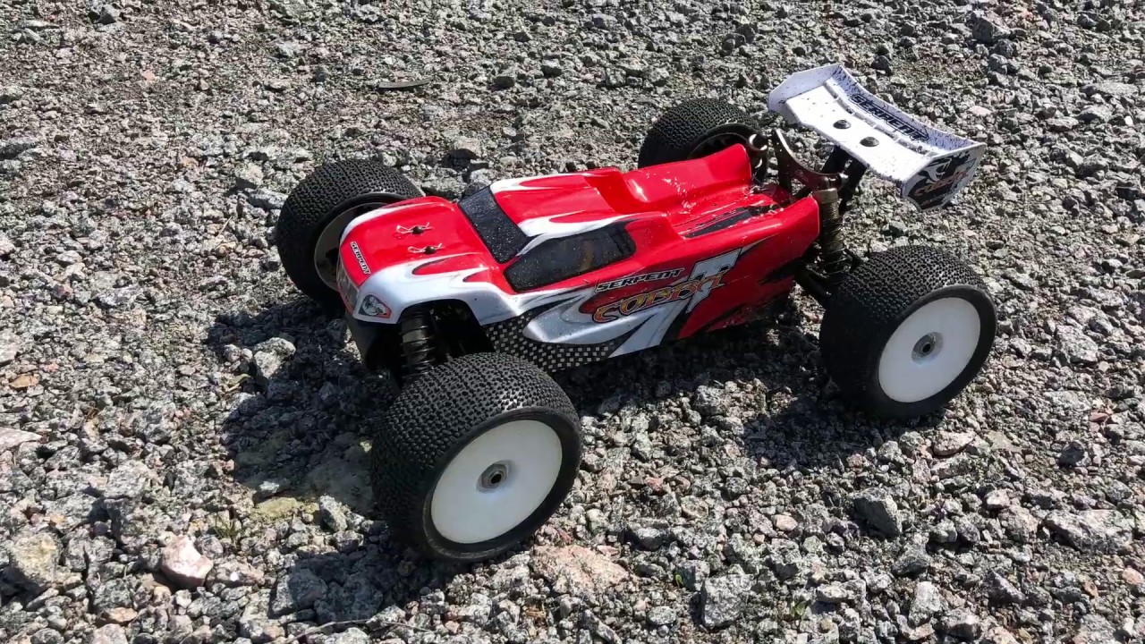 Serpent Cobra Truggy-e RTR 1/8, bashing on 6S.