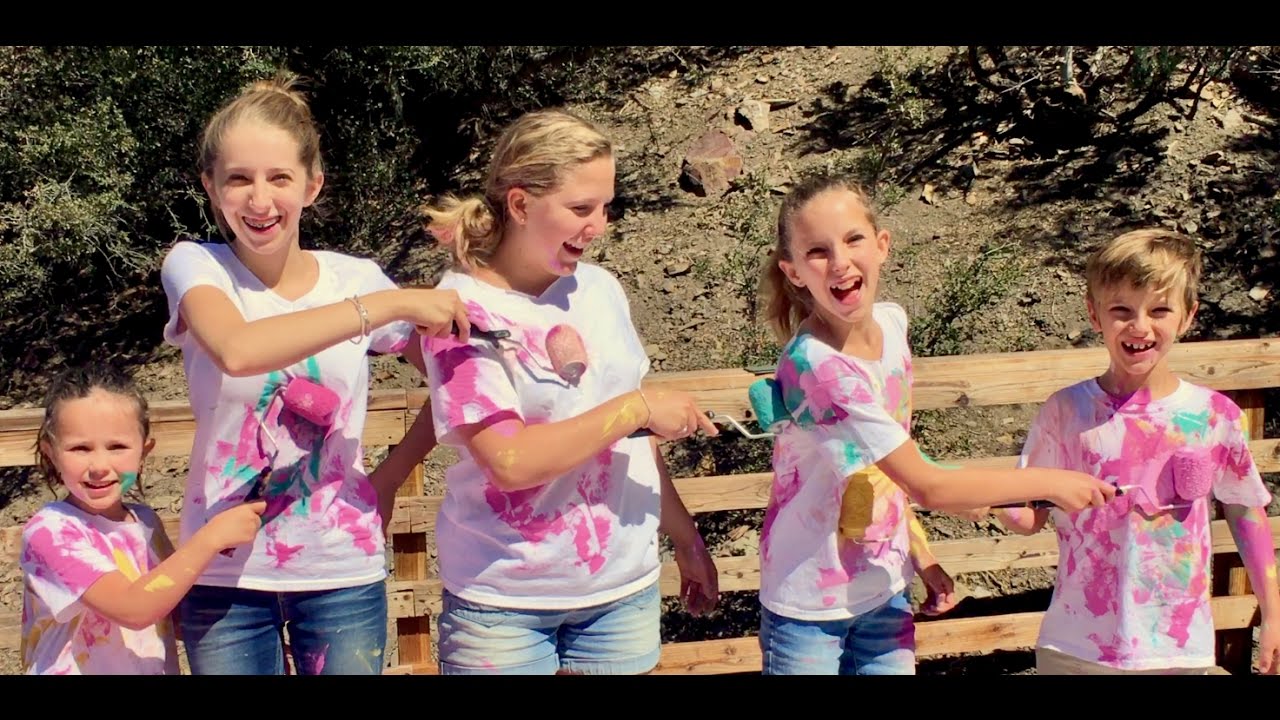 Learn English Colors! Epic Rainbow Painting with Sign Post Kids!