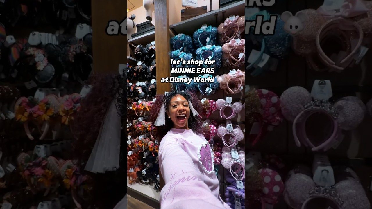 SHOPPING FOR MINNIE EARS AT DISNEY WORLD 
