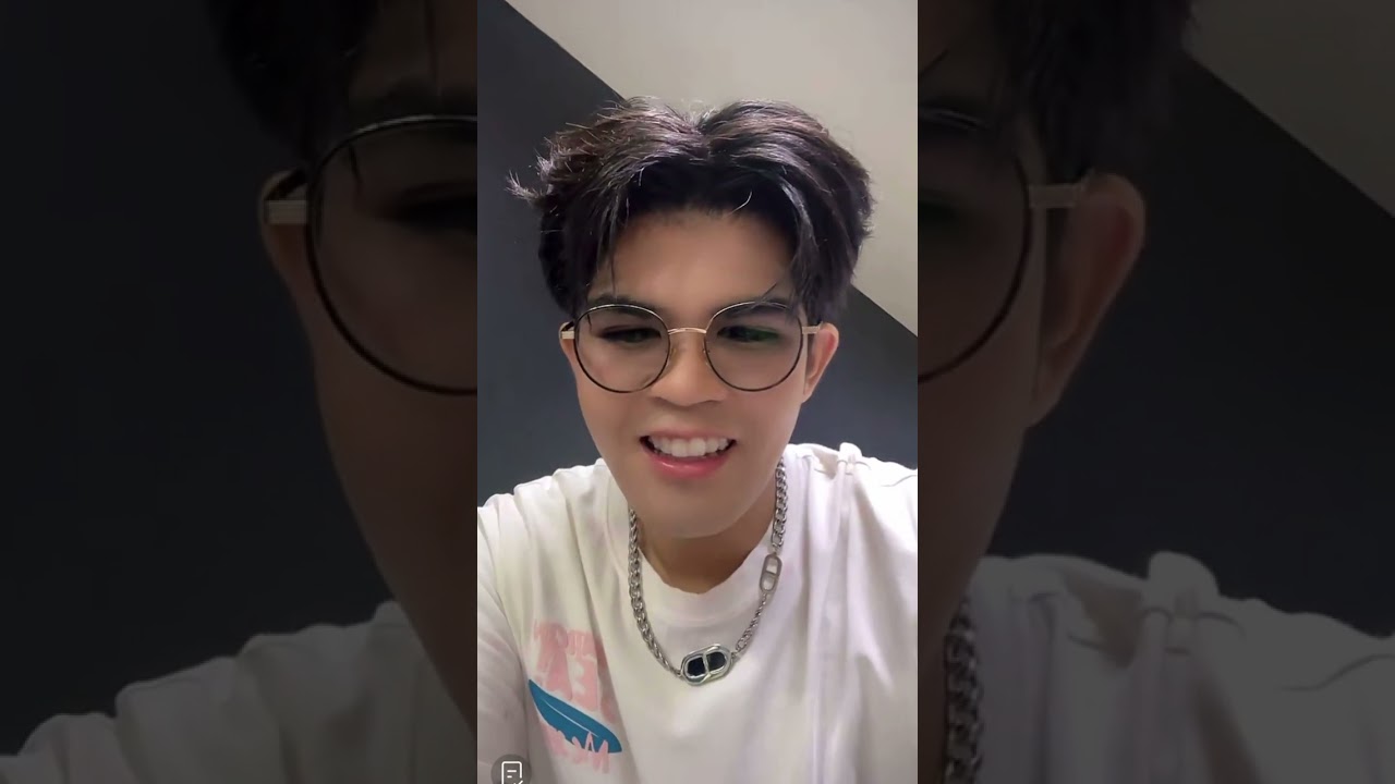 ไรอัลมาทักทายก่อนทำงาน#ไรอัลกาจบัณฑิต /crไรอัล
