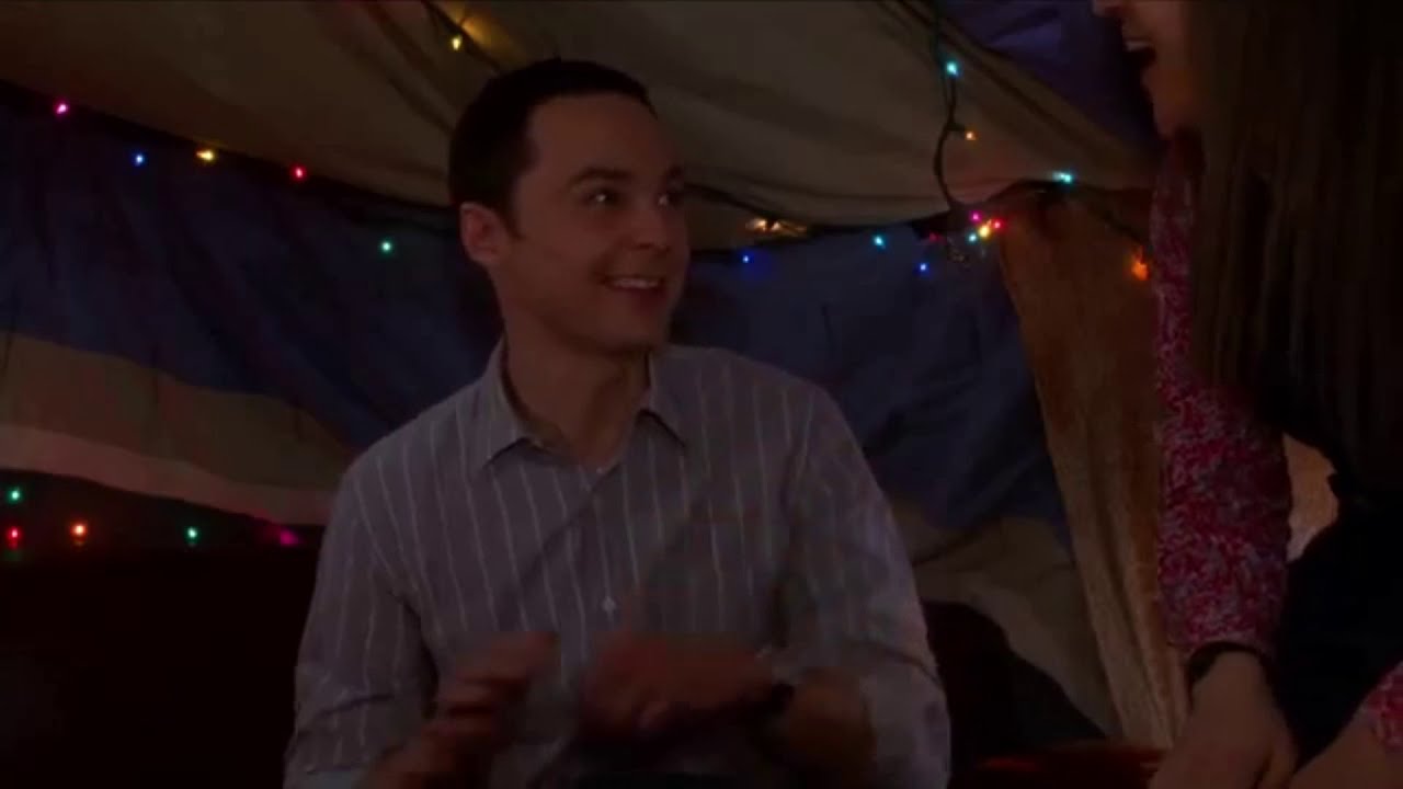 Sheldon y Amy Construyen un Fuerte