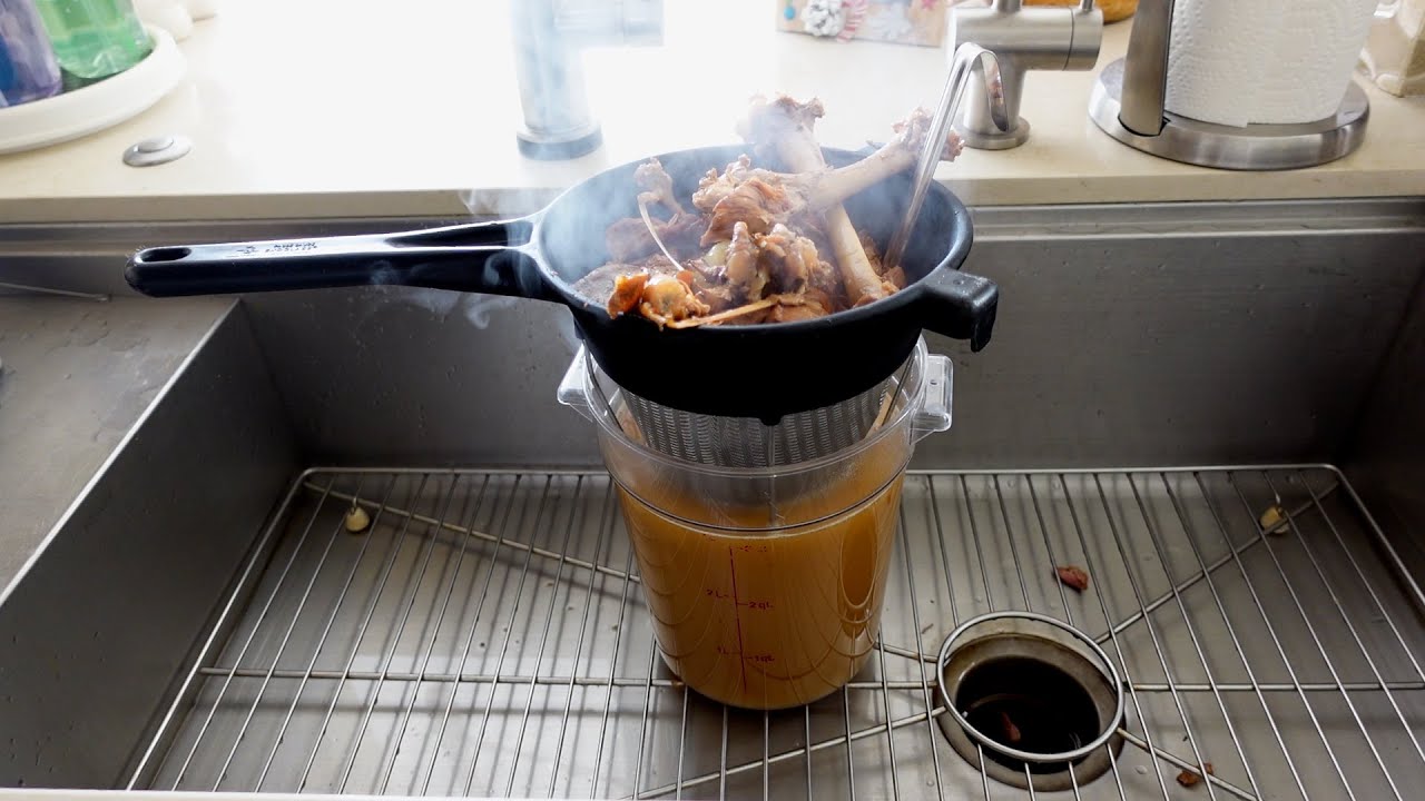 Brown Turkey Stock is the key to Turkey Gravy | Jet Tila Official