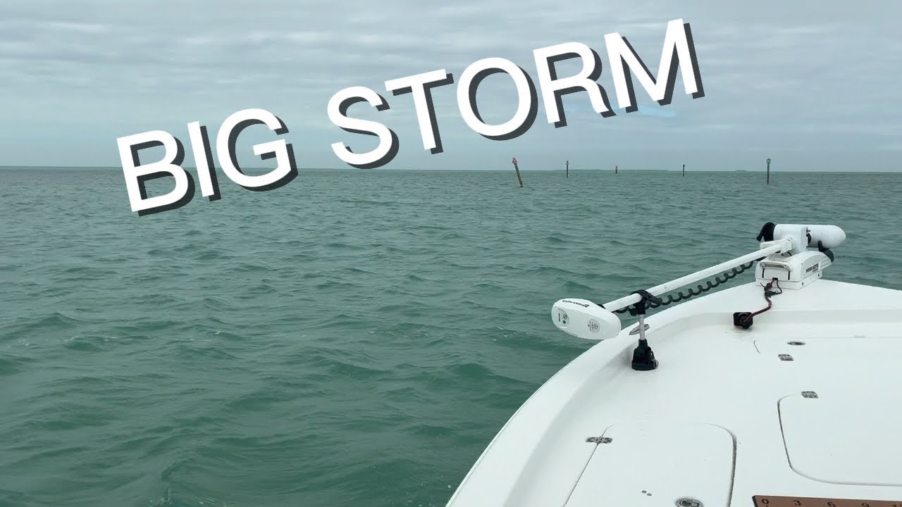 Afternoon fish trip big waves and STORM!! ⛈️ 🌊🎣😱