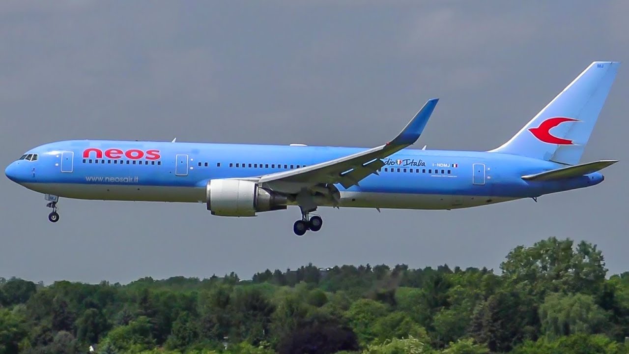 FullHD 20 Minutes of STUNNING Planespotting at Hamburg Airport