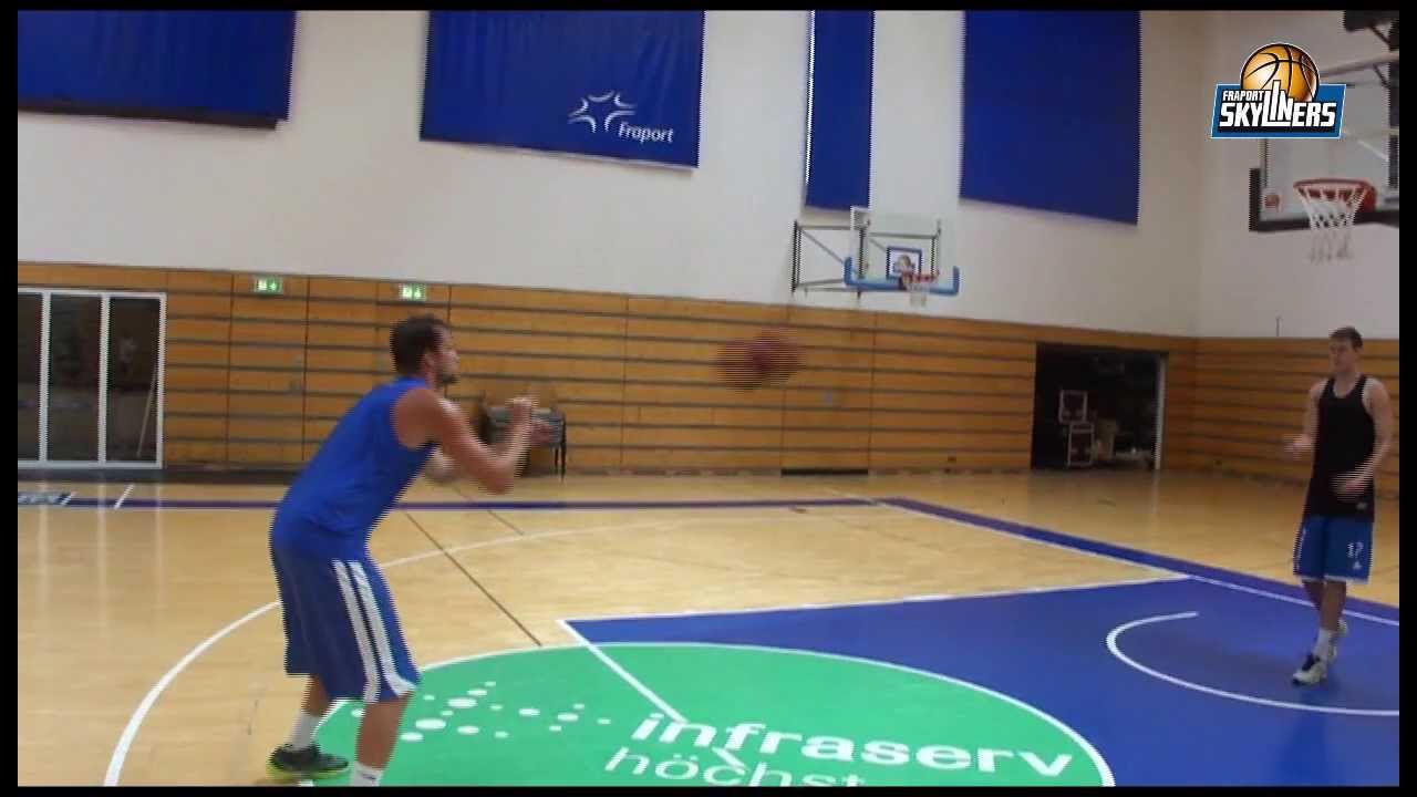 Mini-Clip - Wurftraining der FRAPORT SKYLINERS