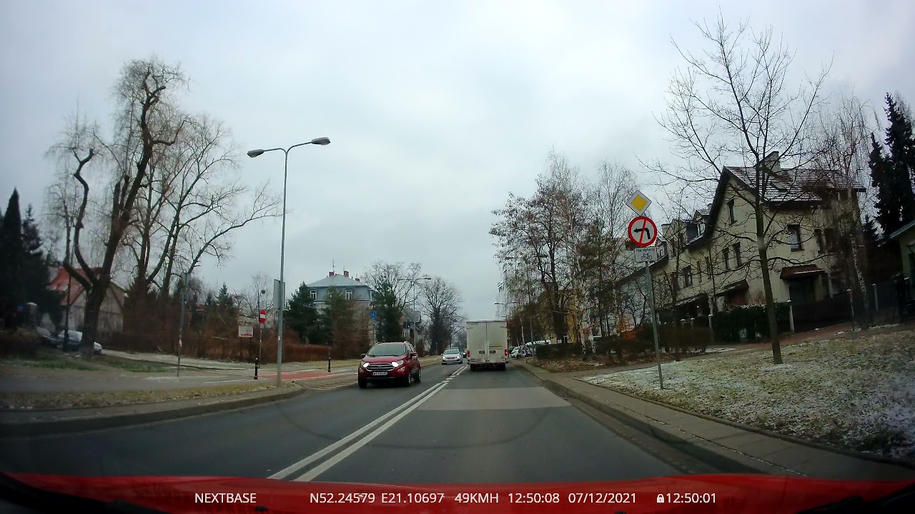 Kamera samochodowa Nextbase 422GW jakość wideo w dzień