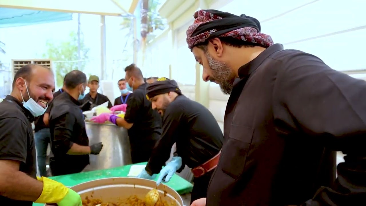 مضيف آل الصدر الكرام في  الحنانة يحتضن زائري أبي عبد الله الحسين (ع) التاسع من شهر صفر الخير ١٤٤٥