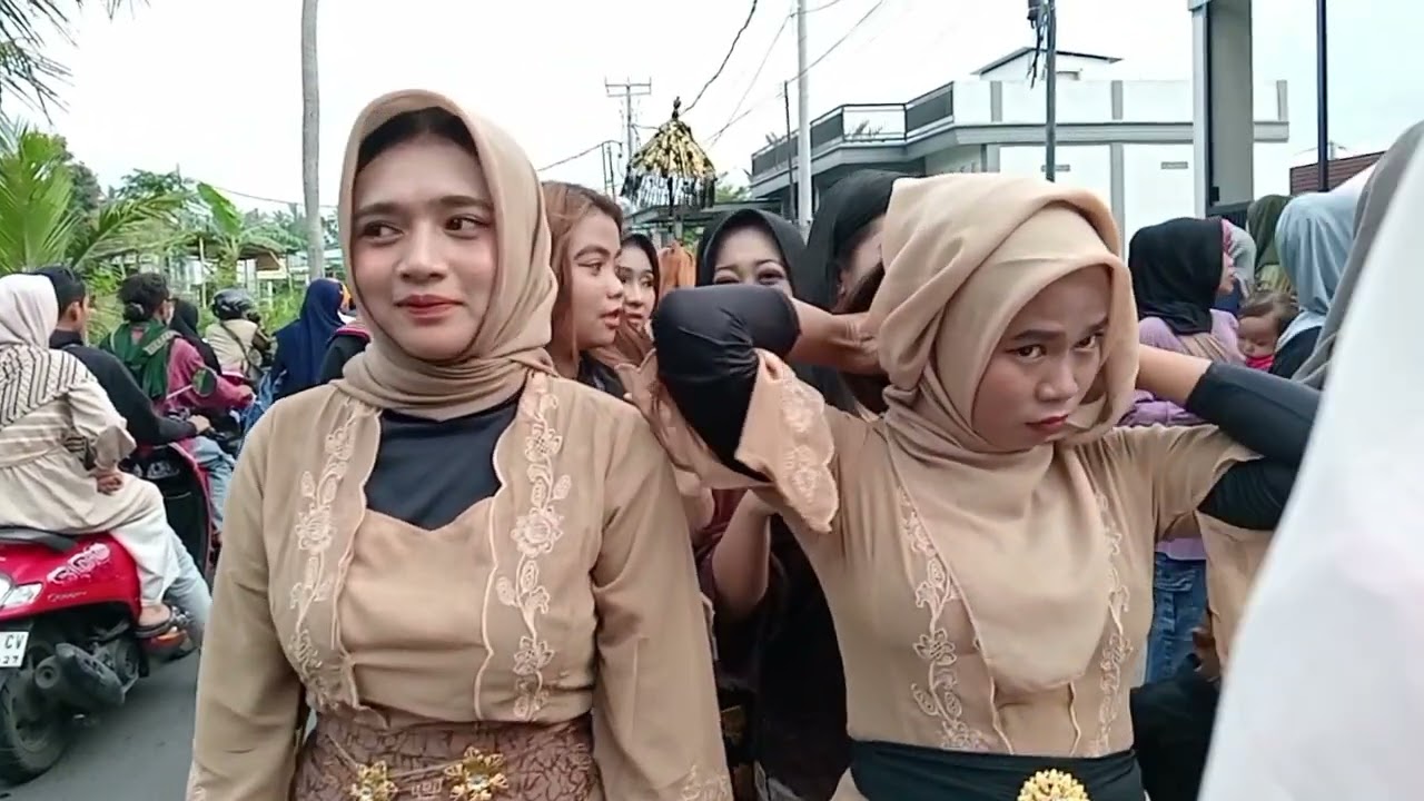 nyongkolang desa Sintung vieat Sigerongan Lingsar bersama Ale Ale 