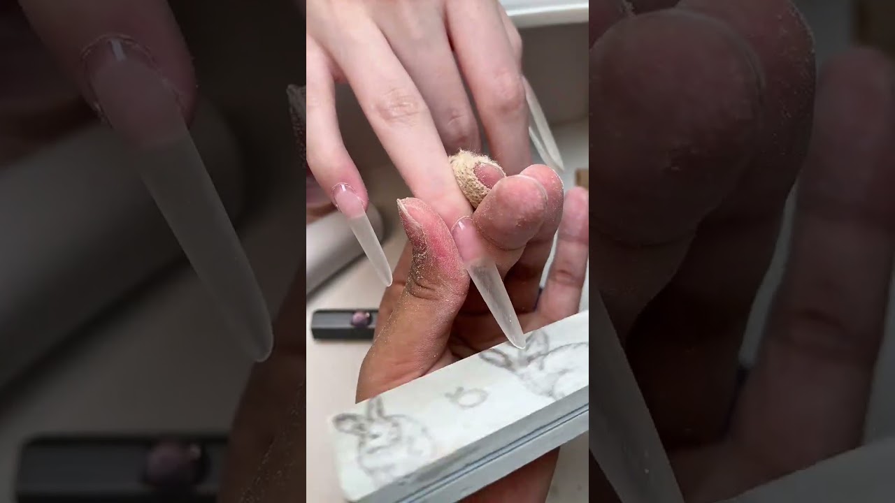 Elegant Manicure with Cold Water: A Unique Twist ManicureInspo NailArt