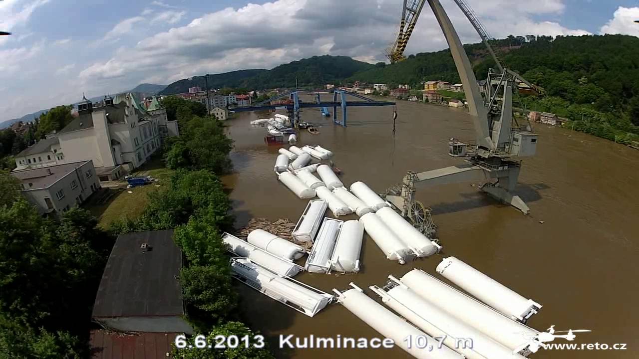 Dokument povodeň 2013  Děčín dron a povodeň Protipovodňová ochrana