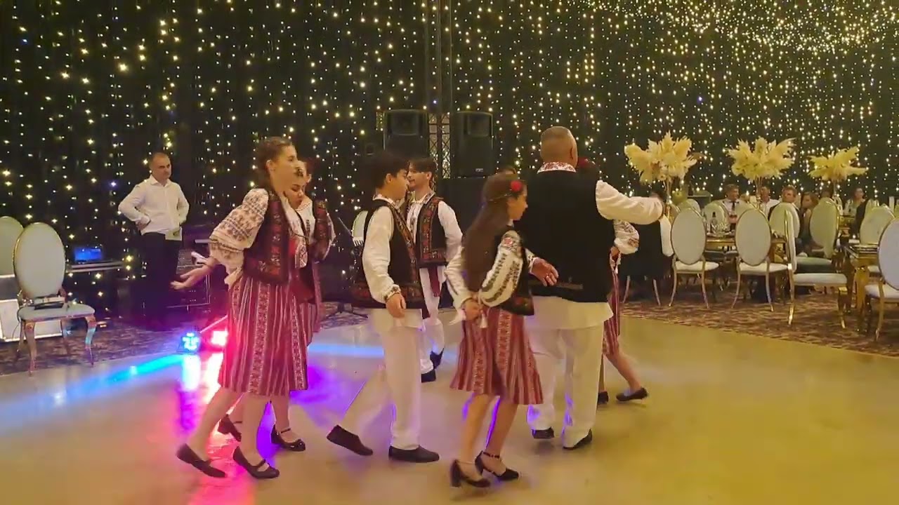 HORA LA STÂNGA...