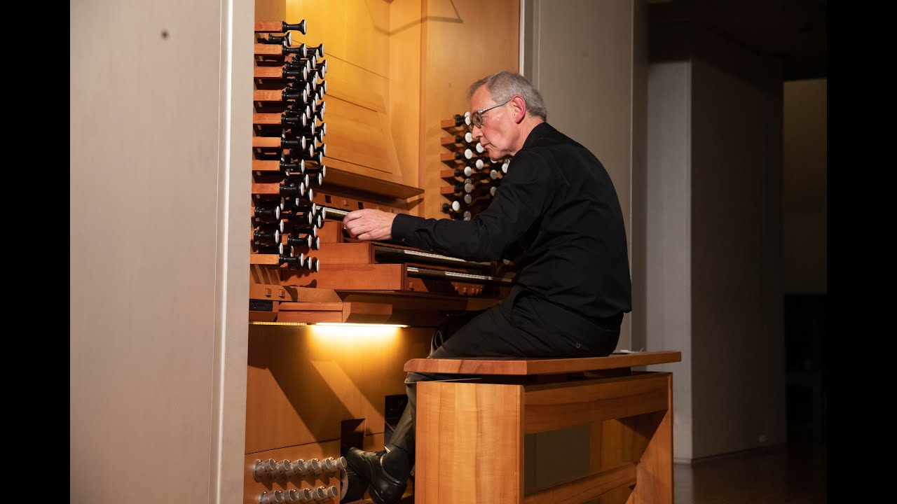 Kay Johannsen plays an organ improvisation: »Ave maris stella«