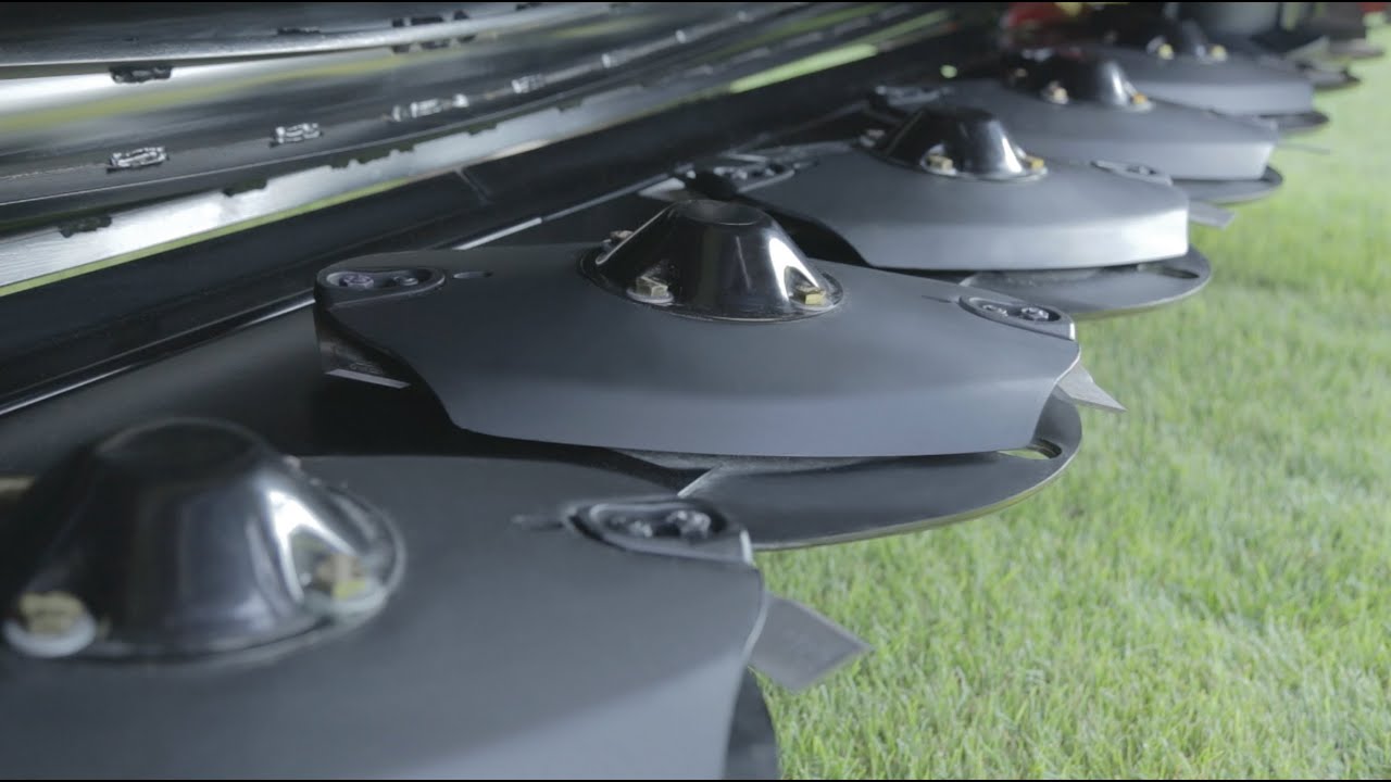 MacDon R1 Series Pull-Type - Disc Rotation Patterns
