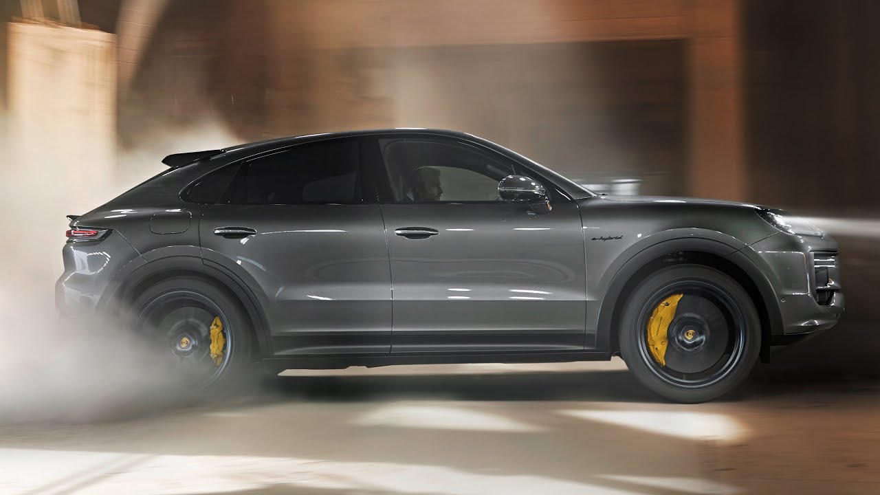 NEW 740HP Porsche Cayenne Turbo E-Hybrid Coupé GT Package (2024)
