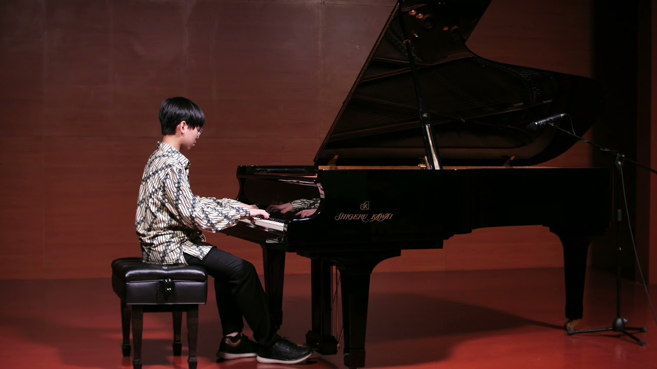 Faervilui Fievel Xia - London Classical Music Competition 2021 - JUNIOR (Video 1/2)