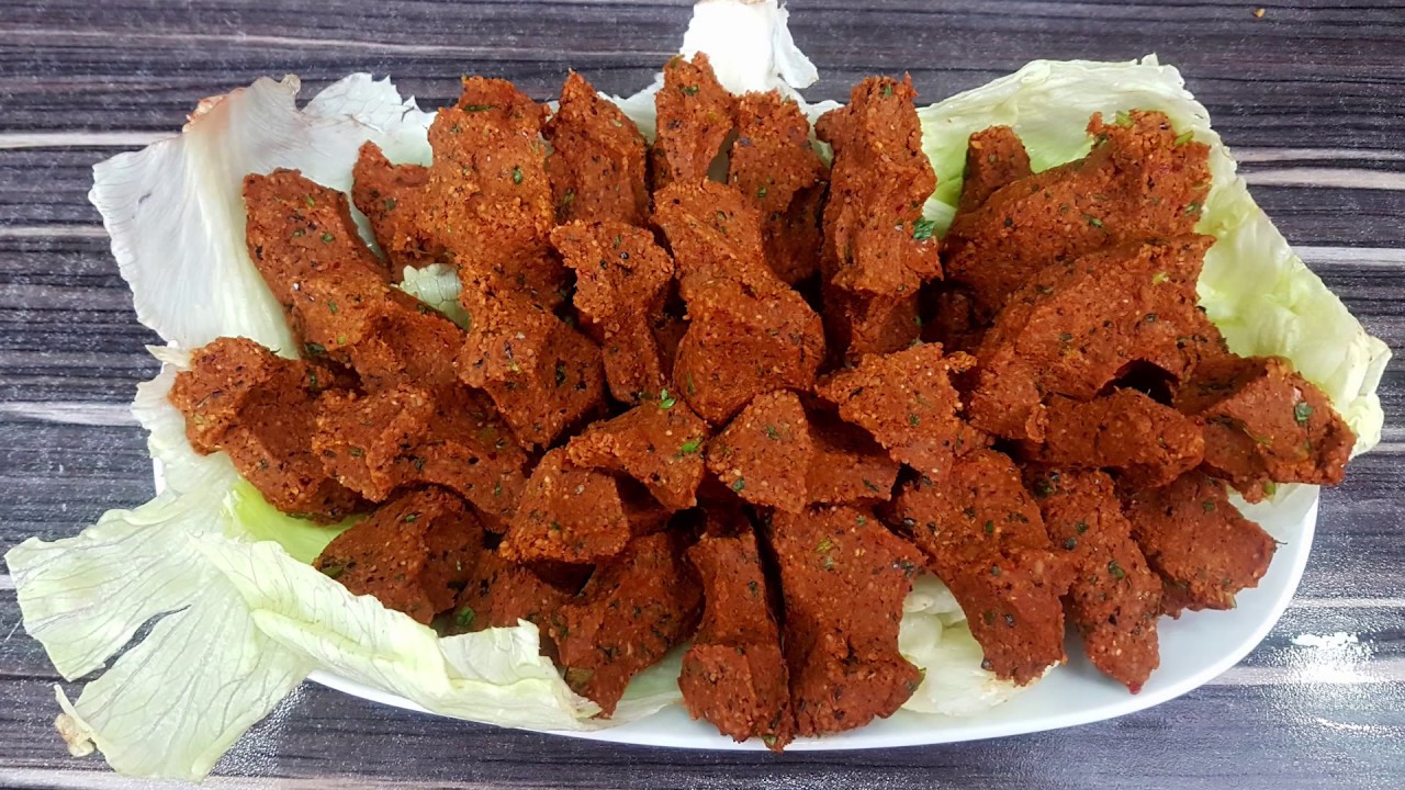 BIRAK ÇİĞKÖFTEYİ MAKİNE YOĞURSUN :) (Evde Makine ile Çiğköfte Nasıl Yapılır?)
