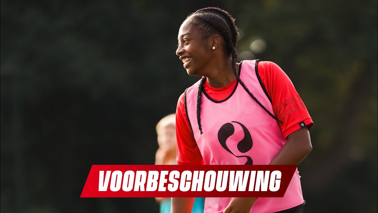🏟️ “𝗩𝗼𝗼𝗿 𝗲𝗶𝗴𝗲𝗻 𝗽𝘂𝗯𝗹𝗶𝗲𝗸 𝘄𝗶𝗹 𝗷𝗲 𝗽𝗿𝗲𝘀𝘁𝗲𝗿𝗲𝗻!” | Shi-Jona Martina in aanloop naar duel met PSV Vrouwen