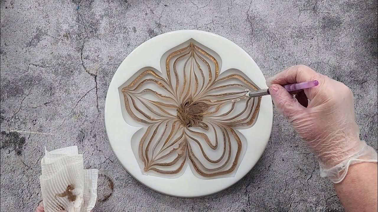 #2006 Stunning Resin 3D Bloom Using Dirty Pour Technique