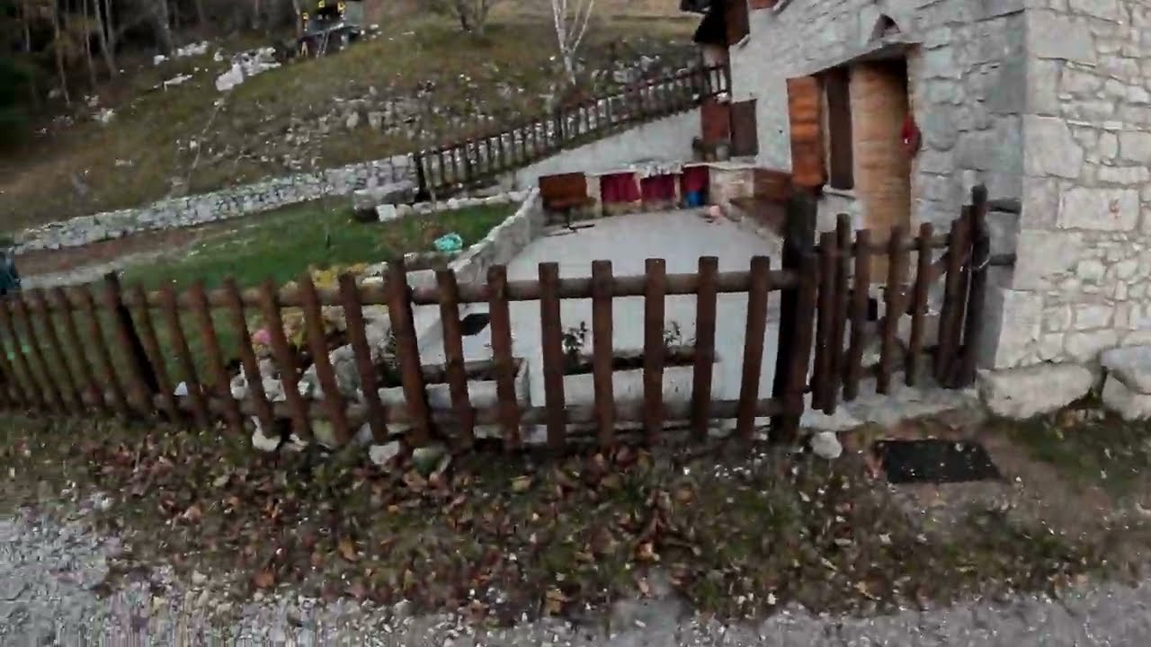 Dorsale Piancavallo-Sarone Discesa. Strada Lama di Som-Masaret ancora chiusa. Seconda parte