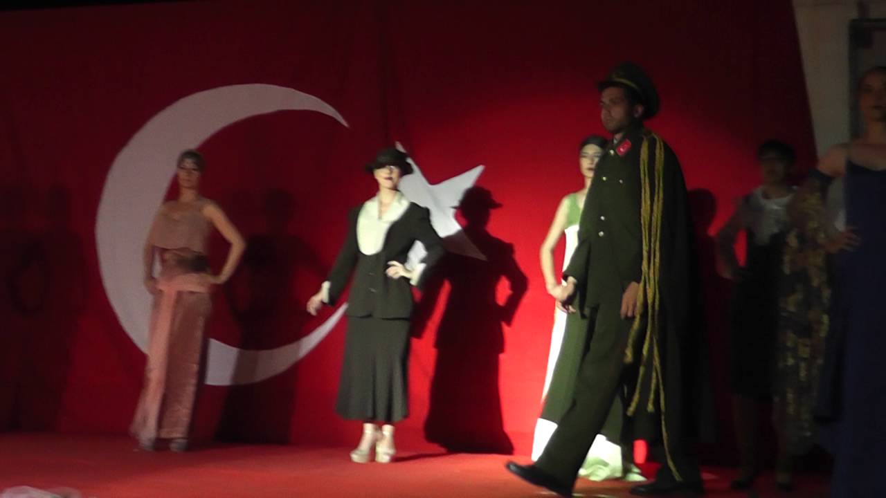 Cigli Halk Egitim osmanlı kıyafetleri Defilesi 3