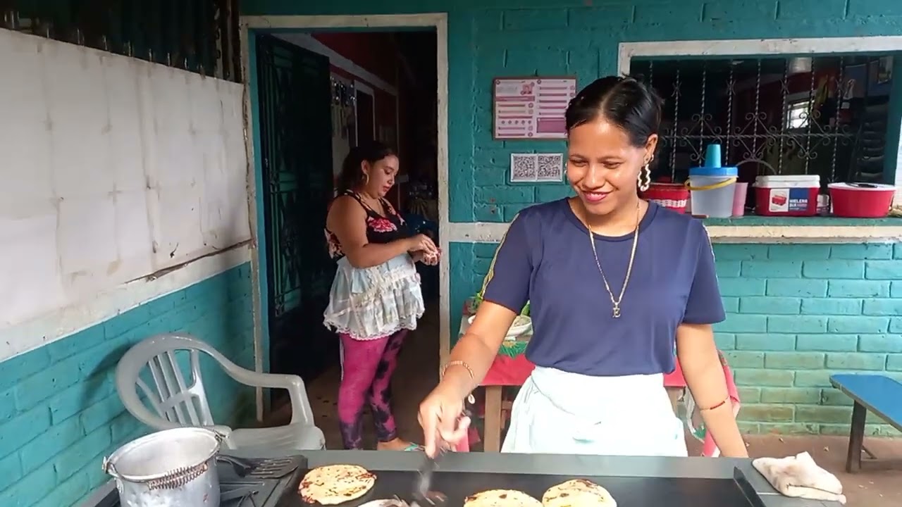 LAS PUPUSAS ESTAN QUEDANDO BIEN  P5
