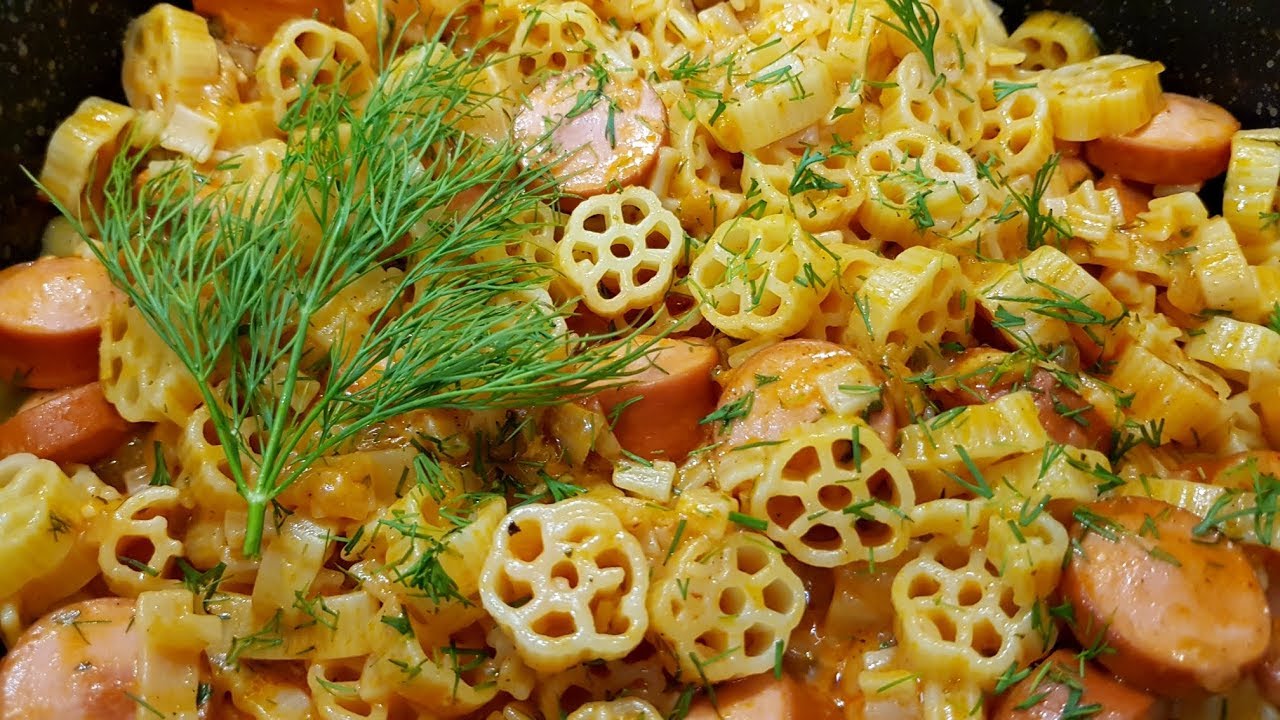 СУПЕР ЛЕНИВЫЙ УЖИН // МАКАРОНЫ С СОУСОМ ИЗ СОСИСОК // ВКУСНО НЕТ СЛОВ