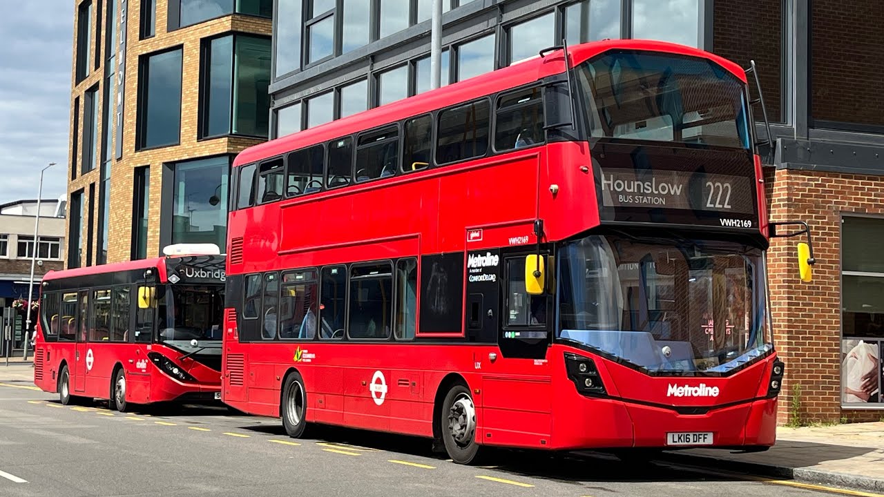 Buses at Uxbridge 5/07/23